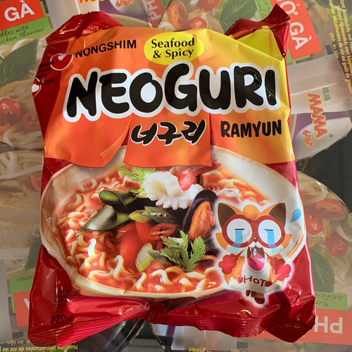 Instant Noodle Neoguri Seafood and Spicy 120 GR NONGSHIM